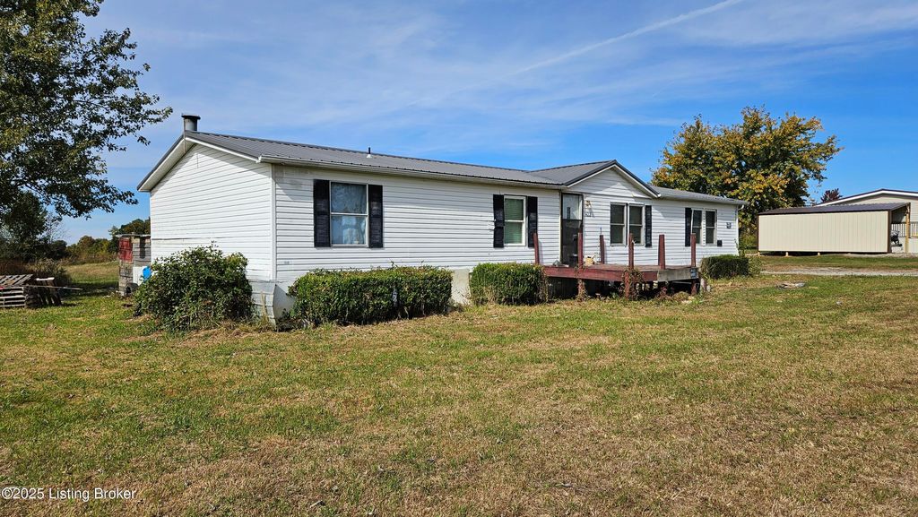 Photo of 422 Kiper Rd, Leitchfield, KY 42754 (MLS # 1701819)