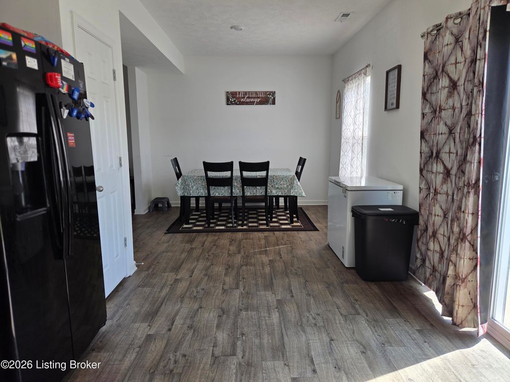 Photo of 8717 Warbler Branch Way, Louisville, KY 40229 (MLS # 1712791)