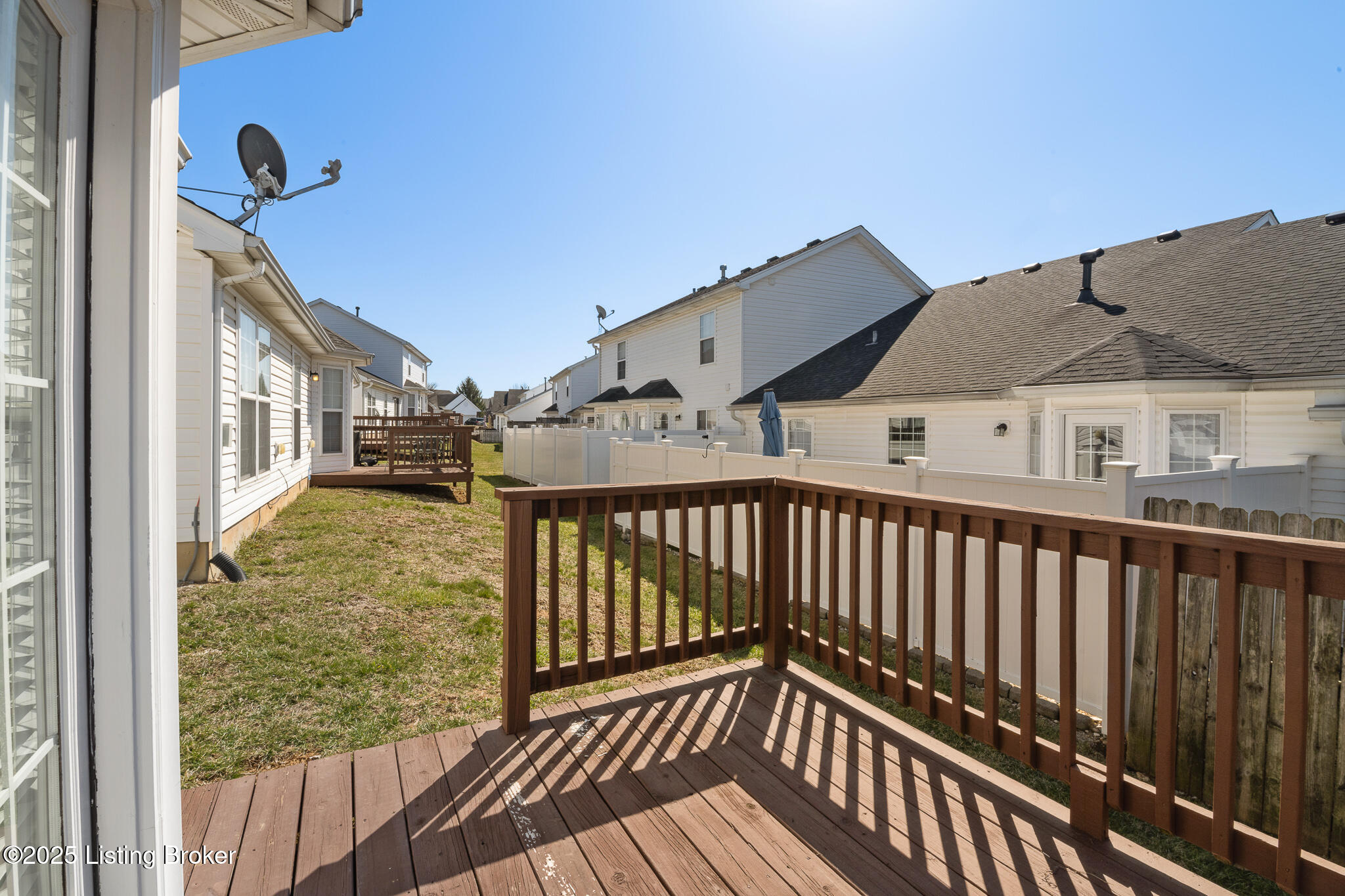 219 Charlton Wynde Dr, Louisville, Kentucky image 31