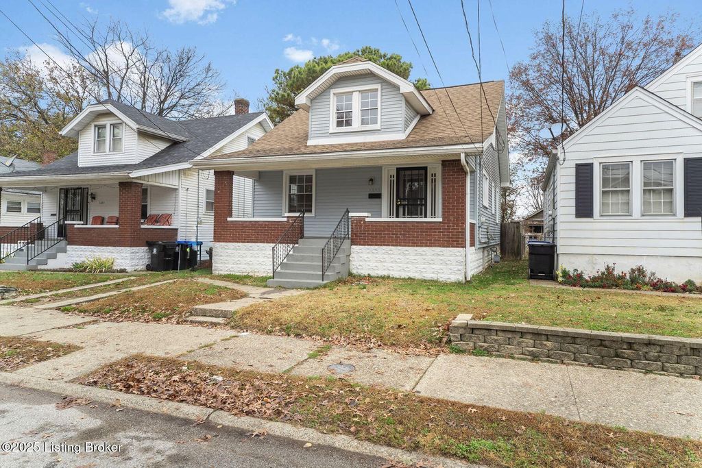 Photo of 1201 Dresden Ave, Louisville, KY 40215 (MLS # 1703986)