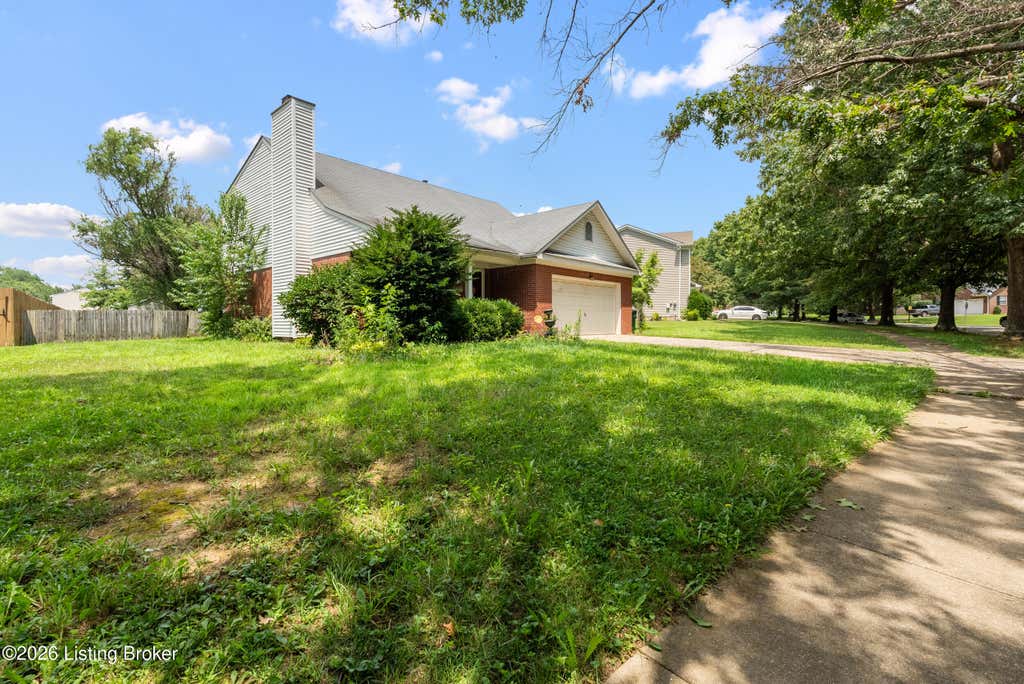 Photo of 11503 Halifax Dr, Louisville, KY 40245 (MLS # 1724878)