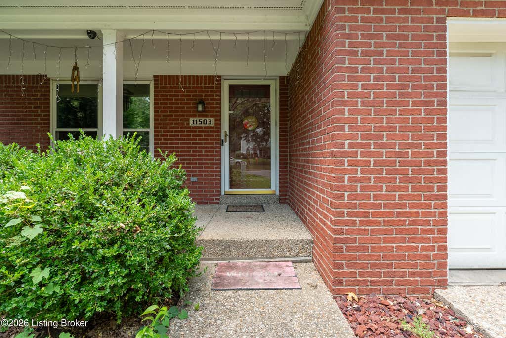 Photo of 11503 Halifax Dr, Louisville, KY 40245 (MLS # 1724878)