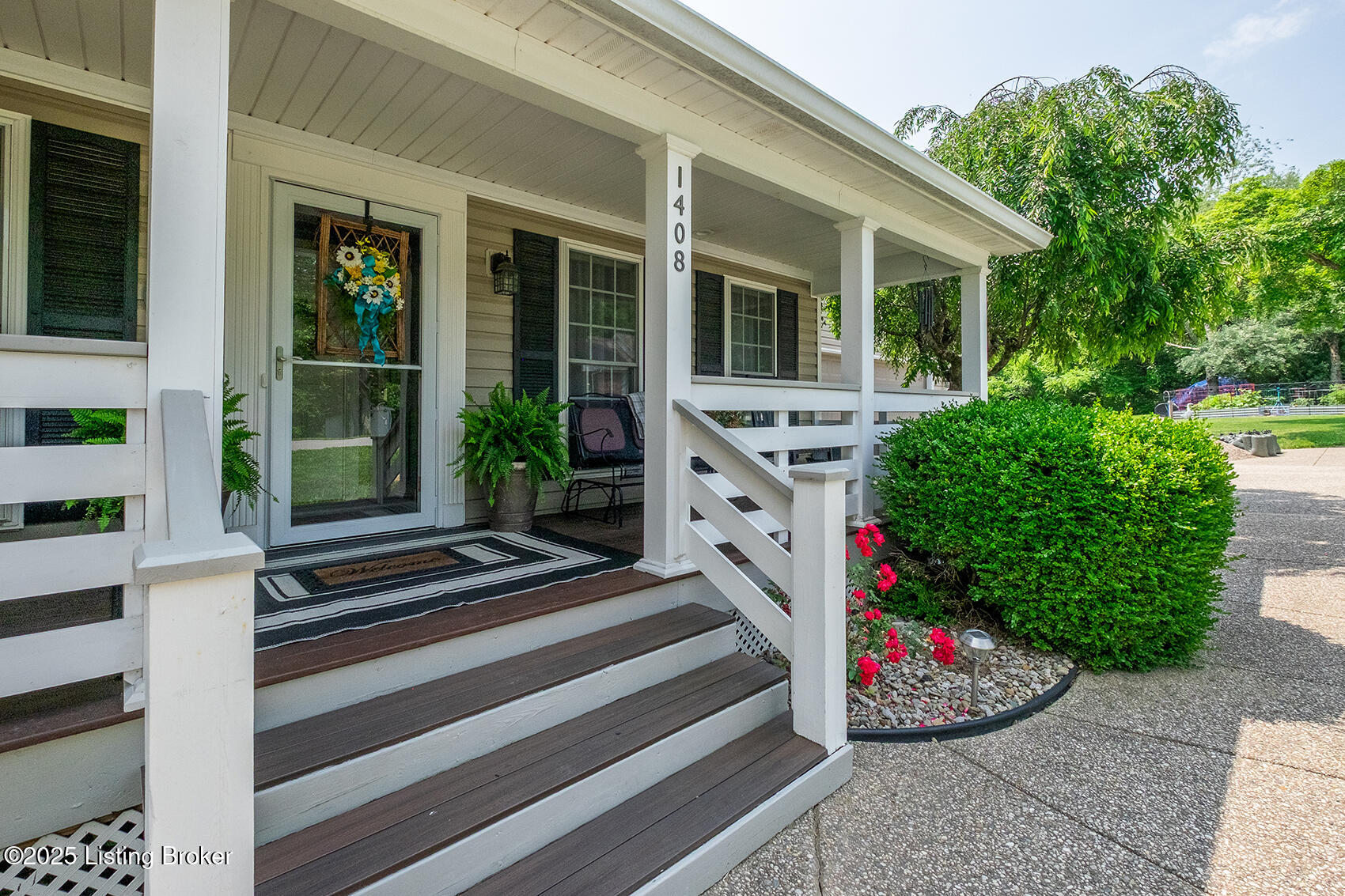 1408 Grandview Ct, La Grange, Pennsylvania image 2