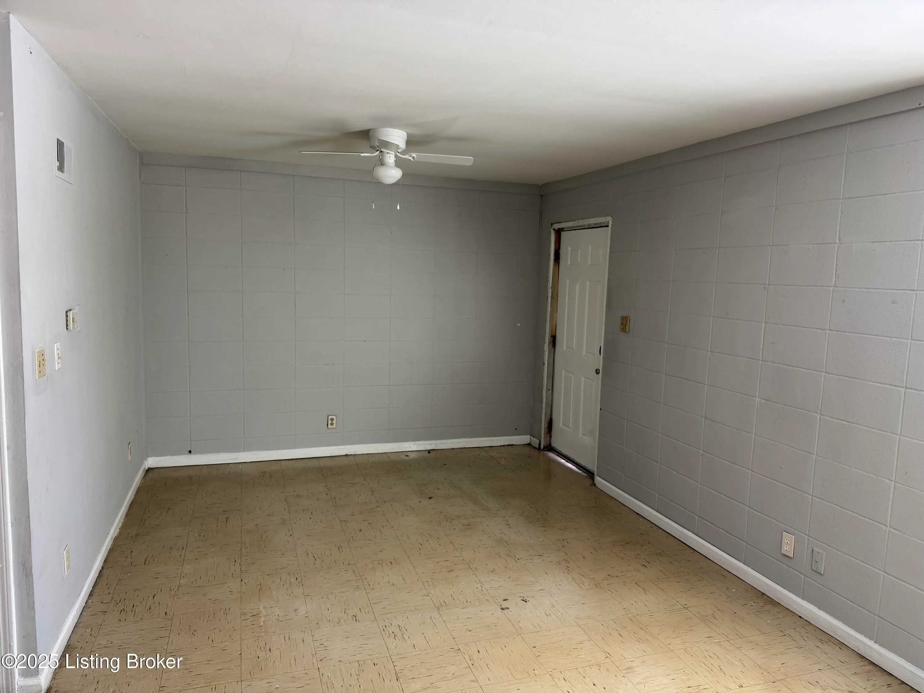 Shelbyville, Kentucky 40065, United States, 1 Bedroom Bedrooms, ,1 BathroomBathrooms,Residential,Active,95694