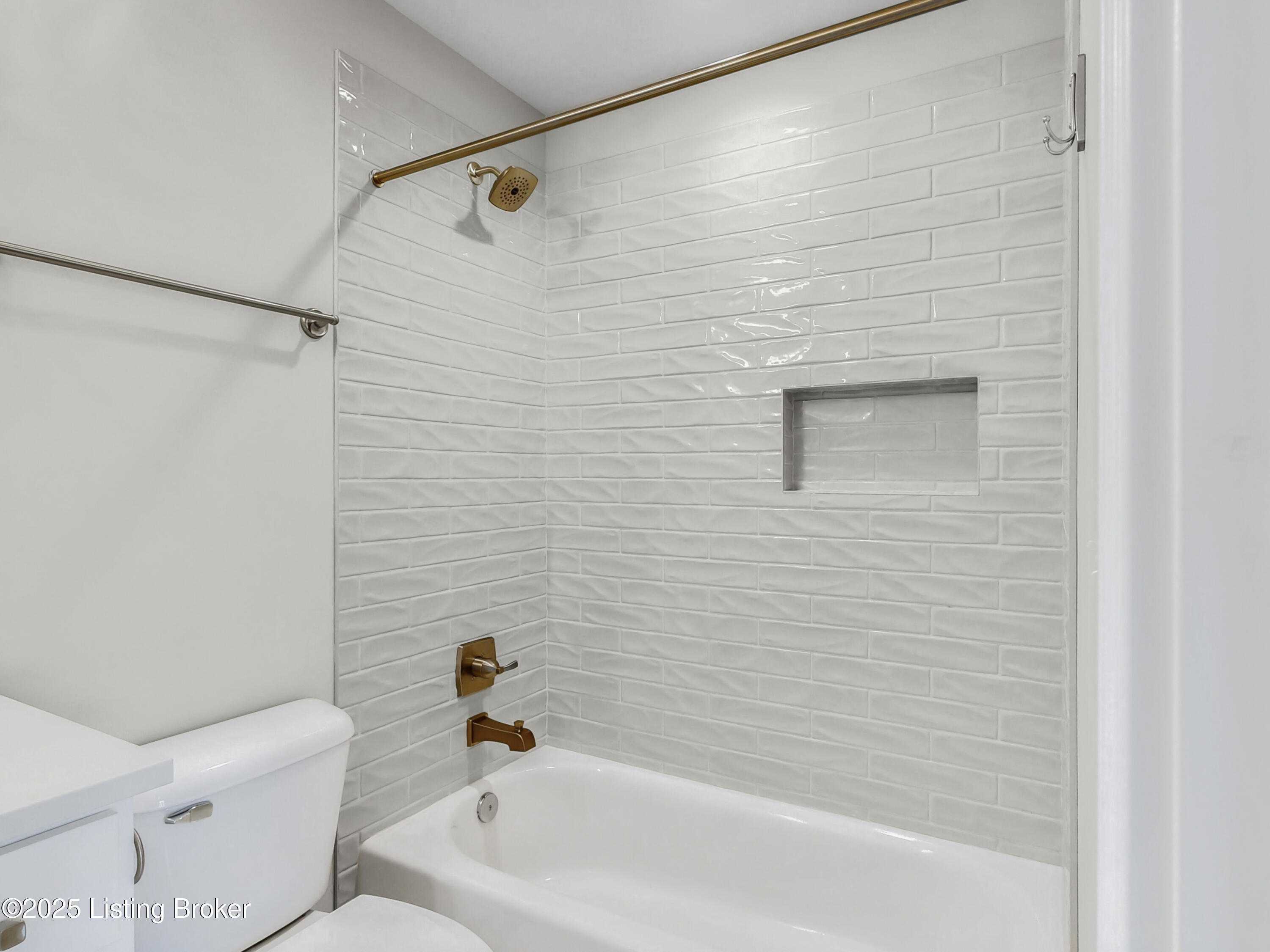 5405 River Rock Dr, Louisville, Pennsylvania image 38