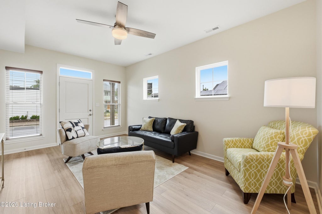 Photo of 1269 S Preston St, Louisville, KY 40203 (MLS # 1732984)