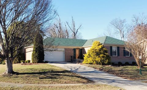 Photo of 406 Bermuda Way, Louisville, KY 40243 (MLS # 1714629)