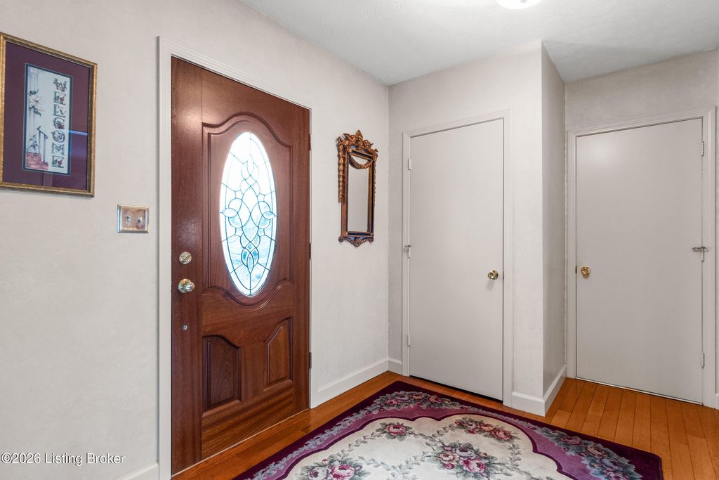 Photo of 406 Bermuda Way, Louisville, KY 40243 (MLS # 1714629)