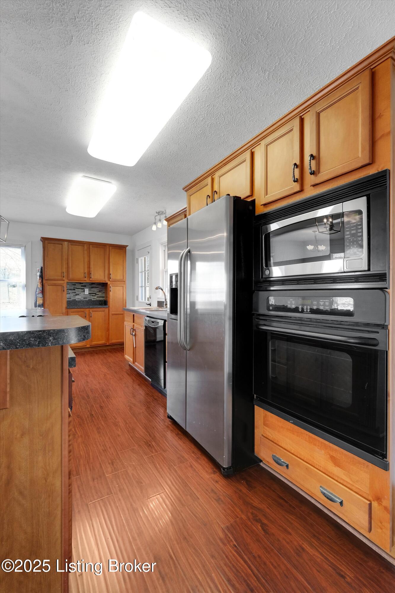 1817 Flat Rock Rd, Louisville, Kentucky image 11