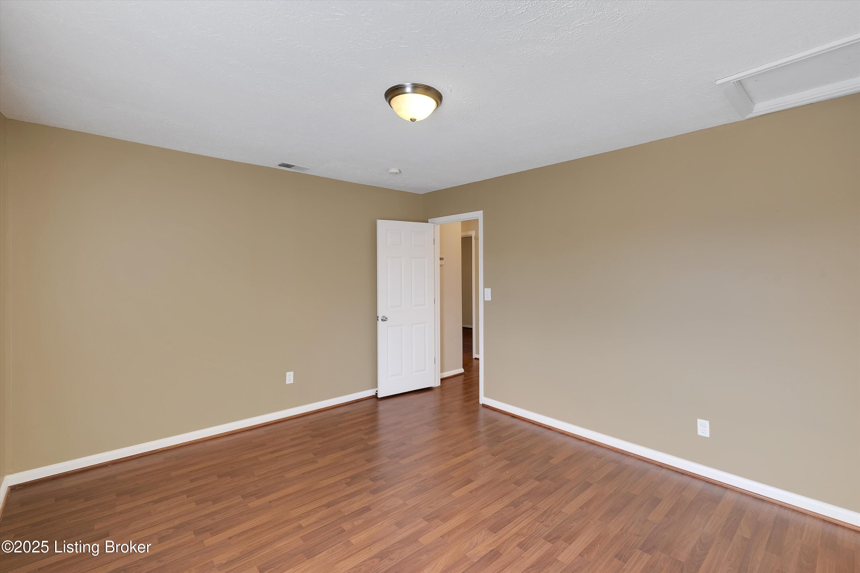1817 Flat Rock Rd, Louisville, Kentucky image 25