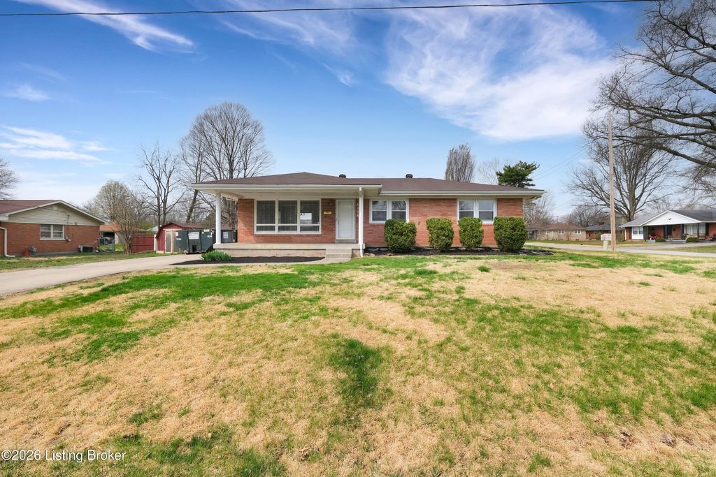 Photo of 4034 Addison Ln, Louisville, KY 40216 (MLS # 1712304)