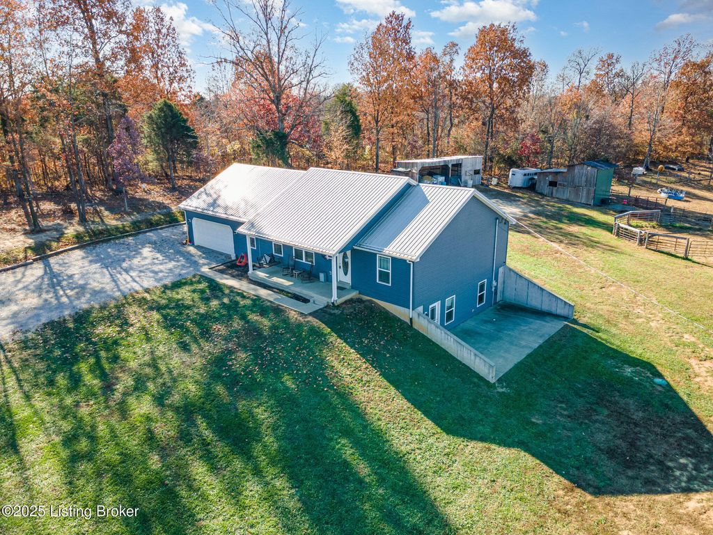 Photo of 168 Luke Ct, Ekron, KY 40117 (MLS # 1703723)