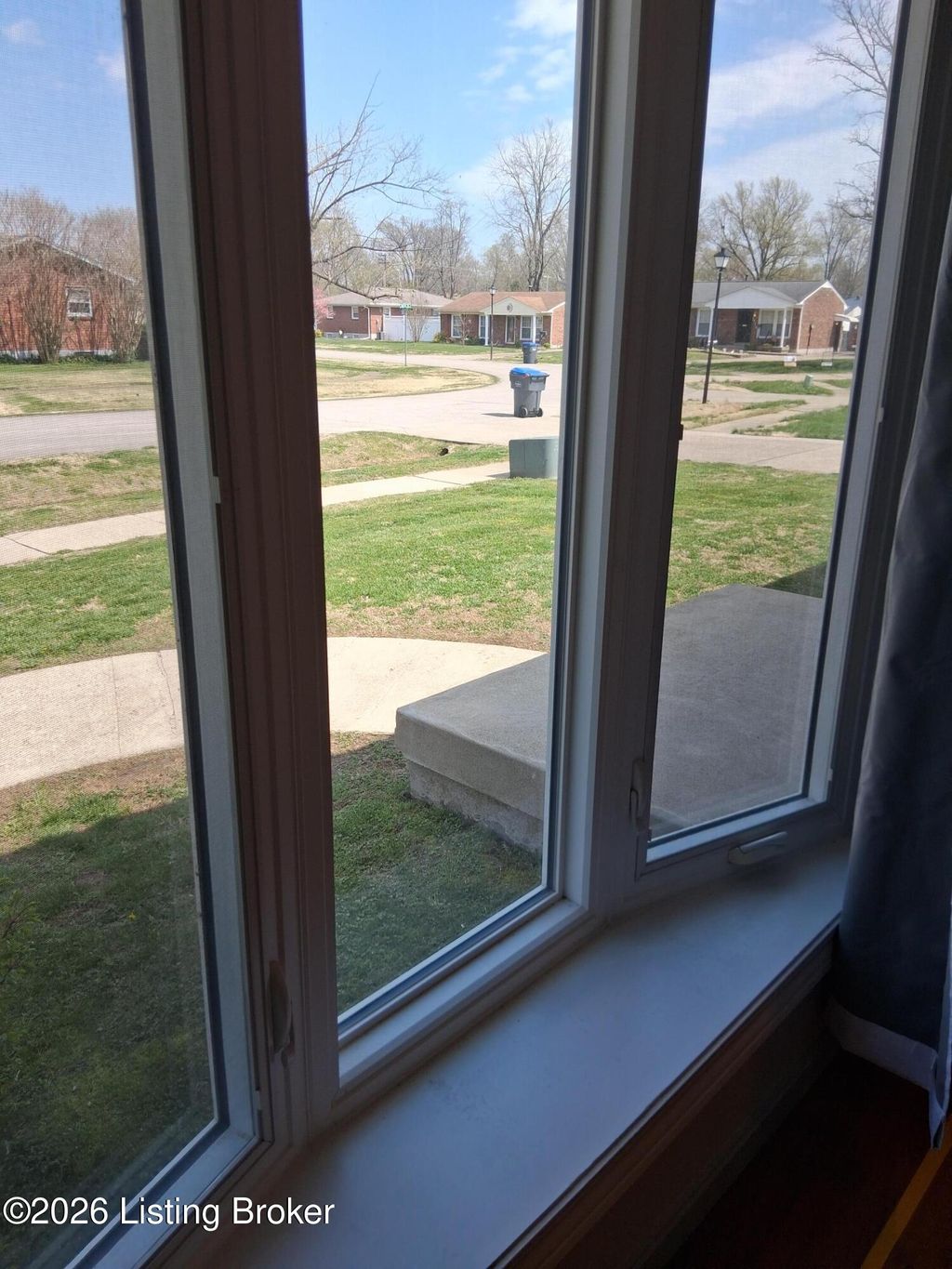 Photo of 5204 Nettie Way, Louisville, KY 40258 (MLS # 1712891)