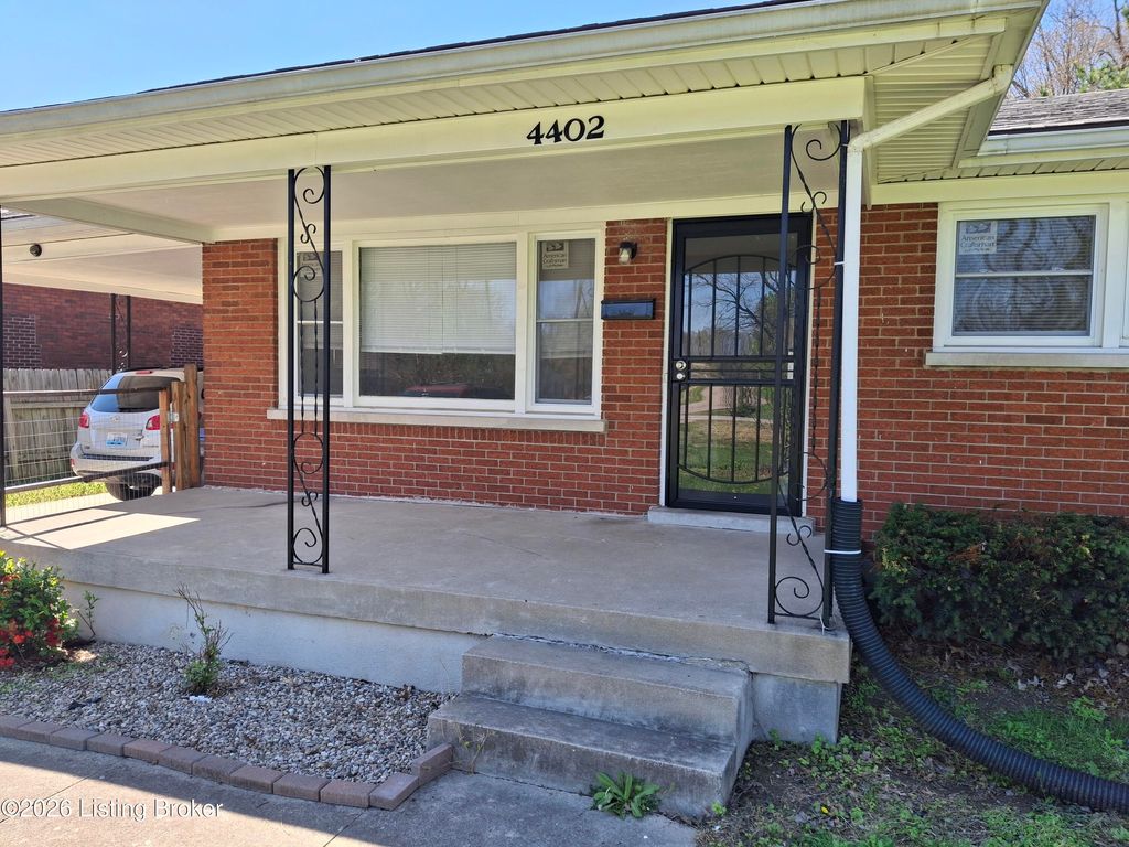 Photo of 4402 Dover Rd, Louisville, KY 40216 (MLS # 1712839)