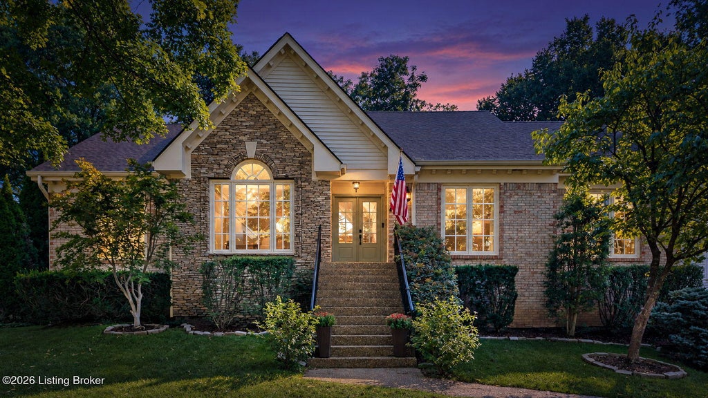 Photo of 1613 Grey Owl Ct, Louisville, KY 40223 (MLS # 1728740)