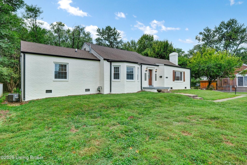 Photo of 1728 Meyers Ln, Louisville, KY 40216 (MLS # 1729862)