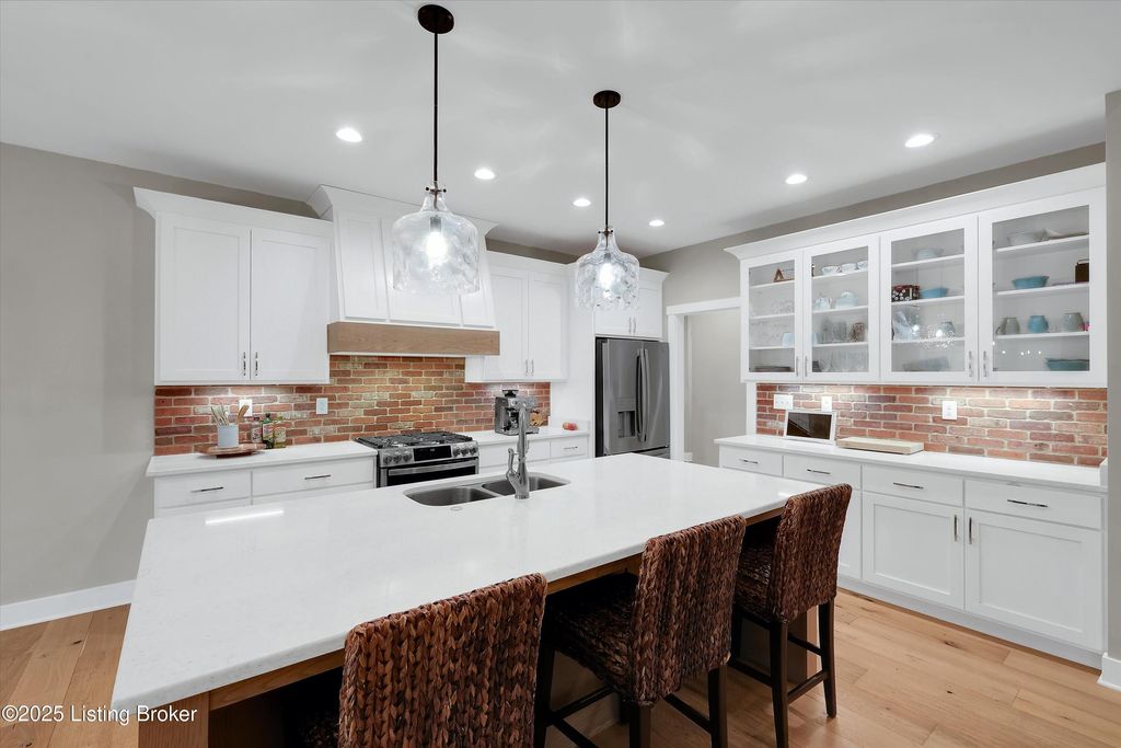 Photo of 6007 Brentwood Dr, Crestwood, KY 40014 (MLS # 1703625)