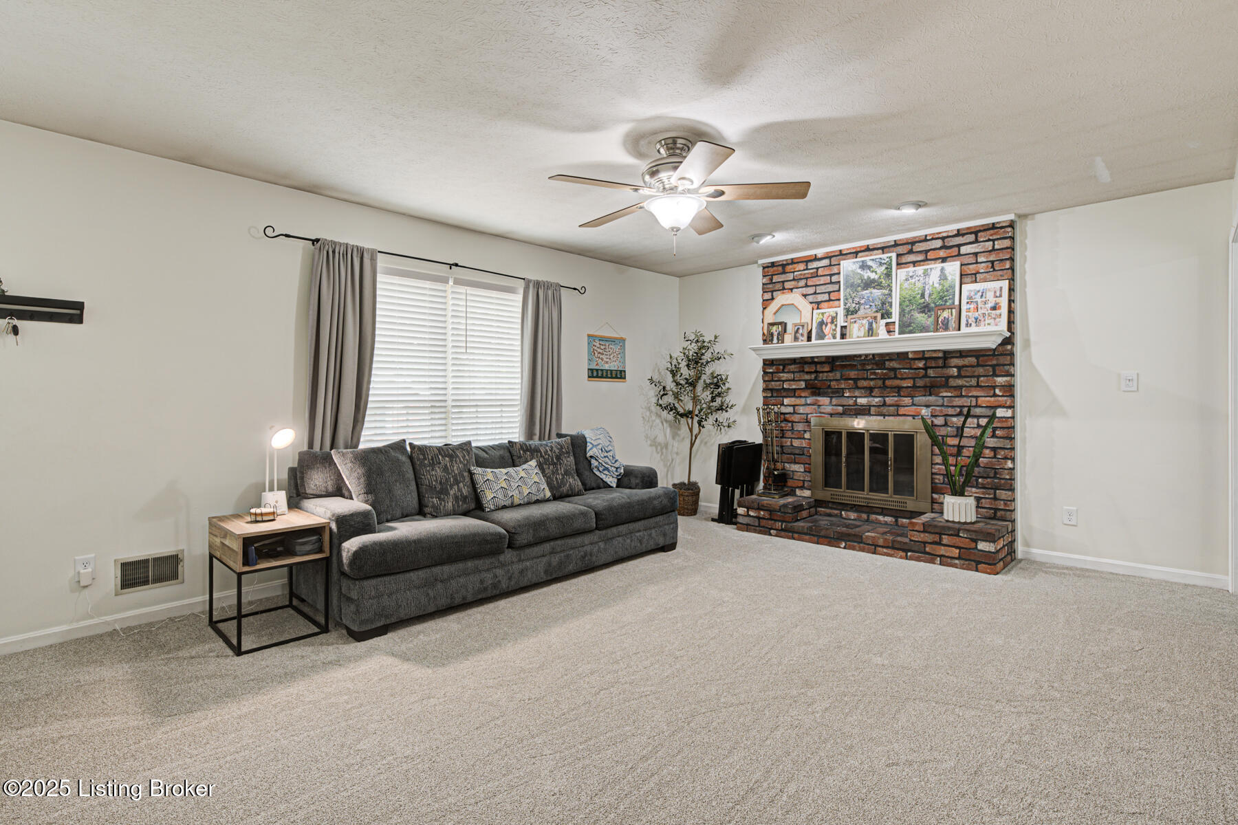 7020 Field View Ct, Louisville, Kentucky image 8