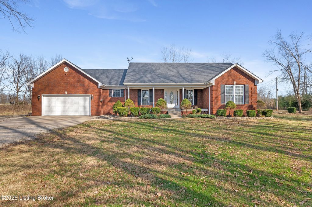 Photo of 312 Blossom Ridge Dr, Shepherdsville, KY 40165 (MLS # 1707530)