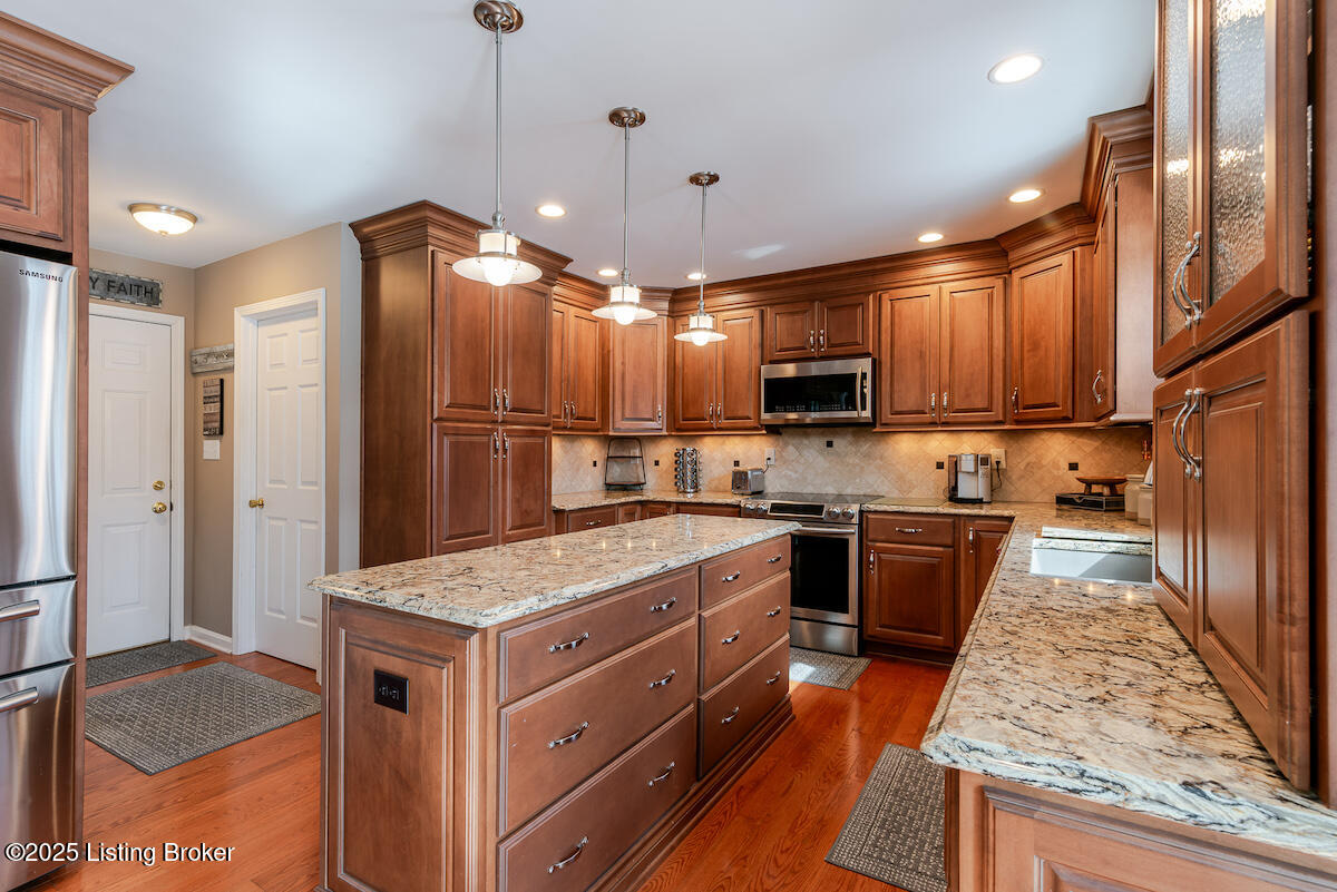 4509 Saratoga Woods Dr, Louisville, Kentucky image 13