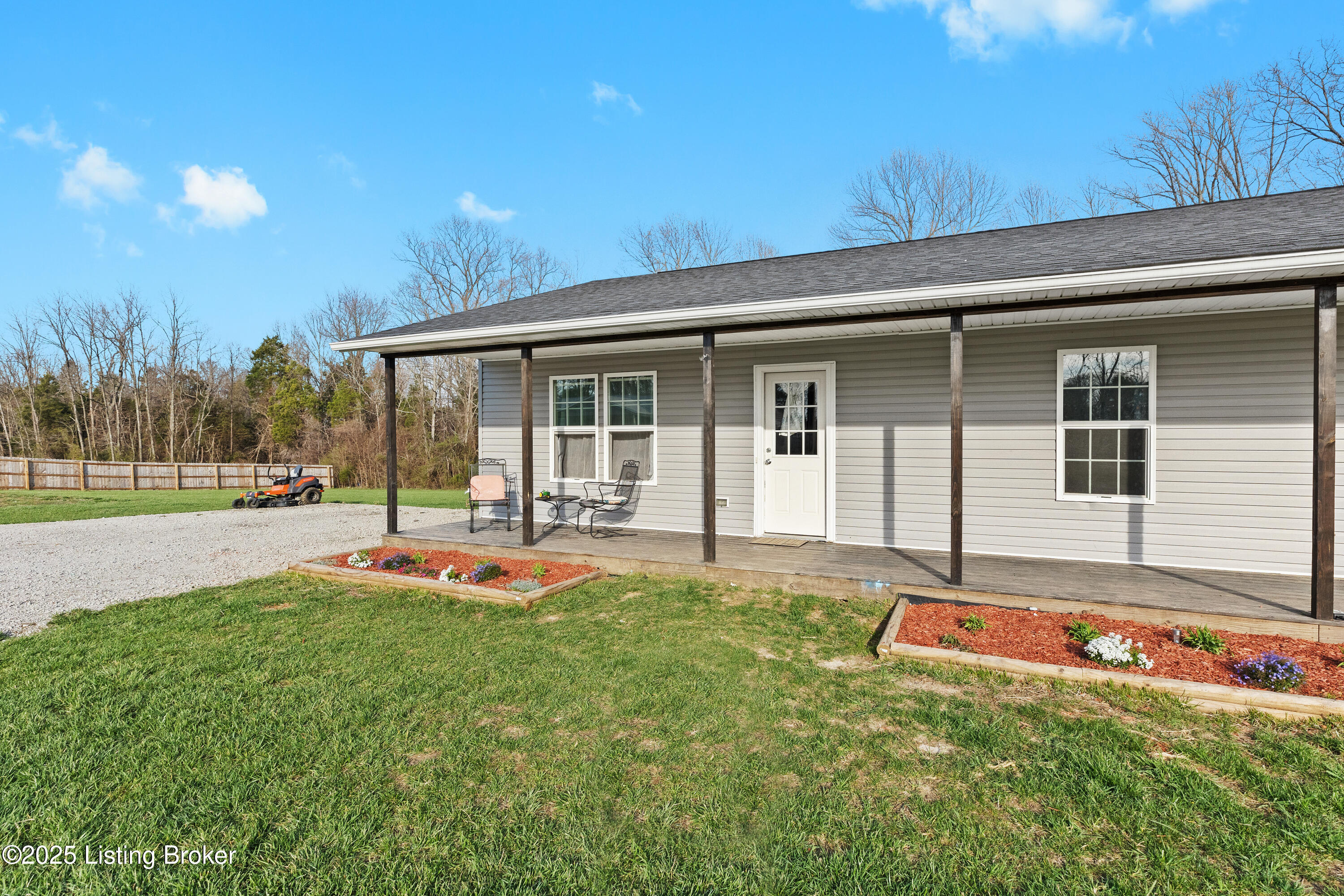 331 Sycamore St, Milton, Kentucky image 2