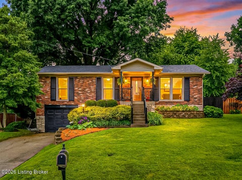 Homes For Sale - 9008 Shevie Dr<br/> Louisville, KY 40272