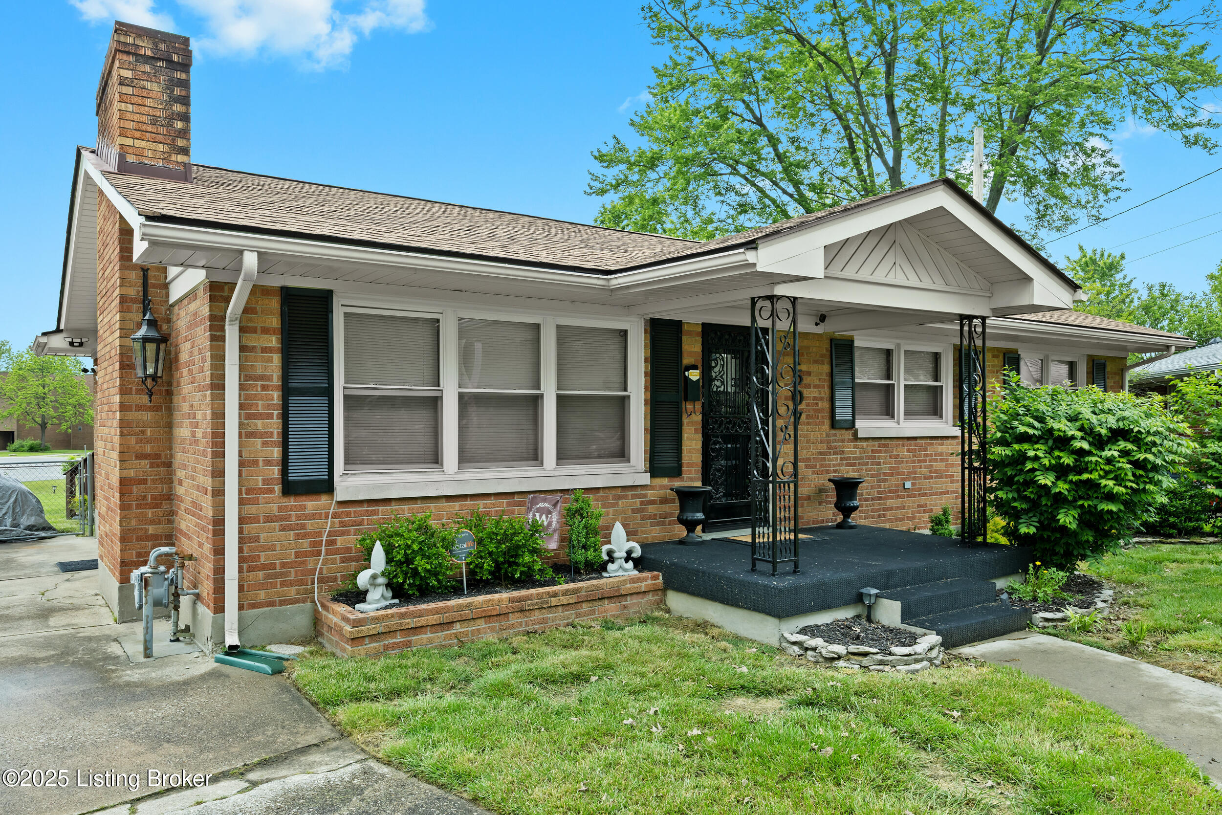 1507 Hobart Ct, Louisville, Pennsylvania image 3