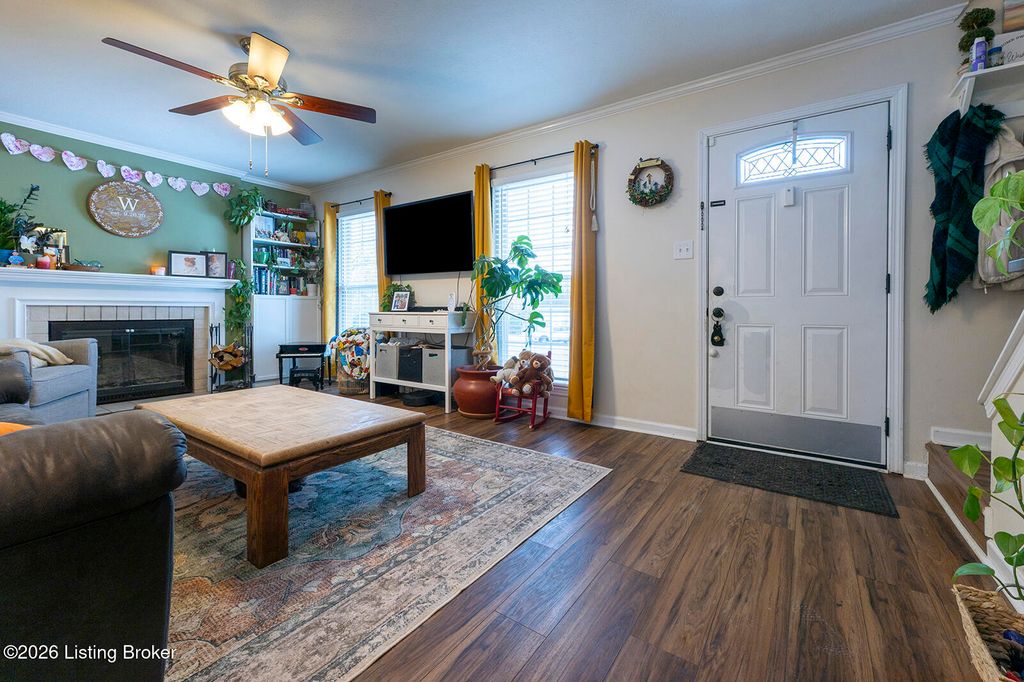 Photo of 8903 Threpio Ct, Louisville, KY 40299 (MLS # 1716191)