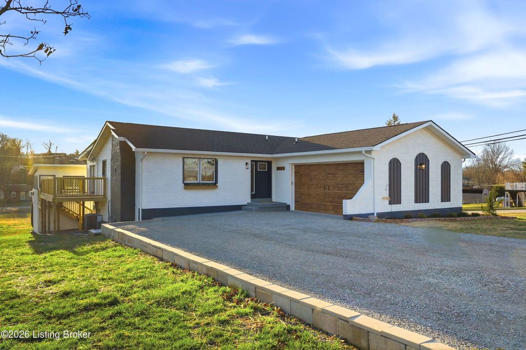 Photo of 4002 Centennial Ave, Radcliff, KY 40160 (MLS # 1707046)