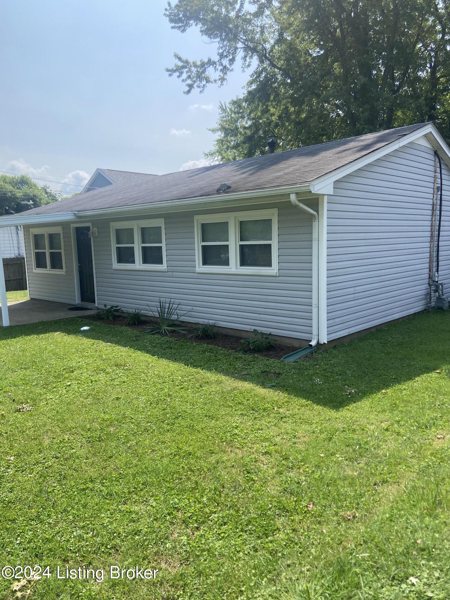 119 Briarwood Ln, Louisville, Kentucky image 2