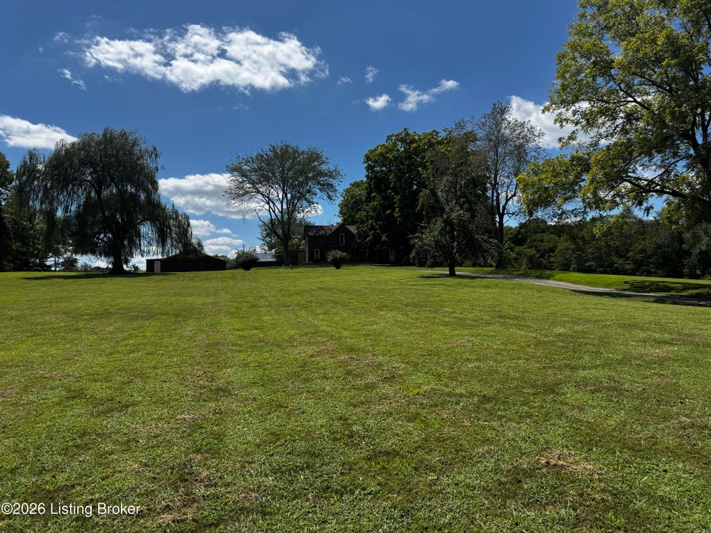Photo of 643 Molly Brown Rd, Brandenburg, KY 40108 (MLS # 1727023)