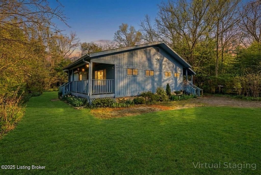 Photo of 2005 Fox Trail Dr, La Grange, KY 40031 (MLS # 1704824)