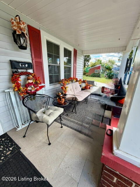 Photo of 713 Moore Ave, Bardstown, KY 40004 (MLS # 1732198)