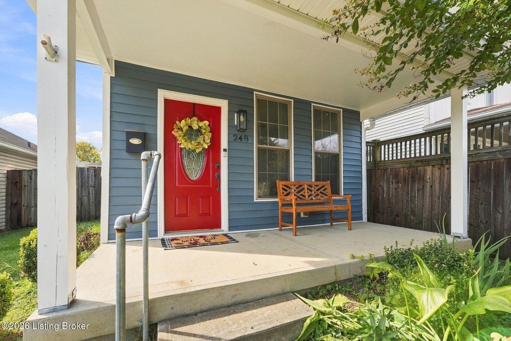 Photo of 248 Delmont Ave, Louisville, KY 40206 (MLS # 1733066)