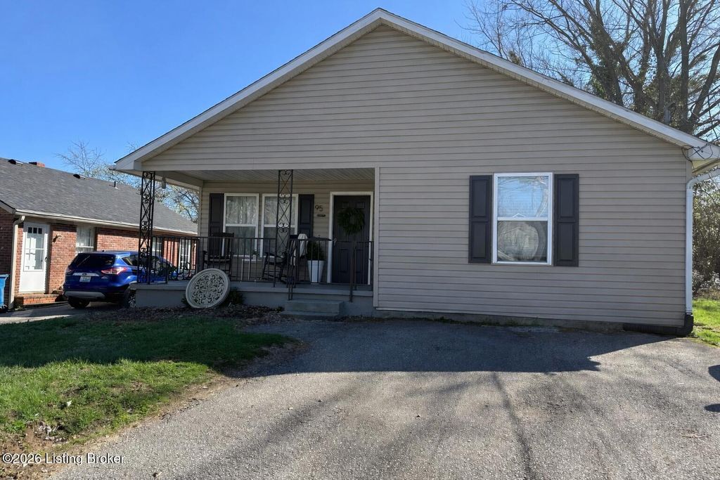 Photo of 95 Eminence Pike, Shelbyville, KY 40065 (MLS # 1711337)