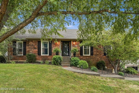 Homes For Sale - 401 Winding Way<br/> Shelby County, Shelbyville, KY 40065