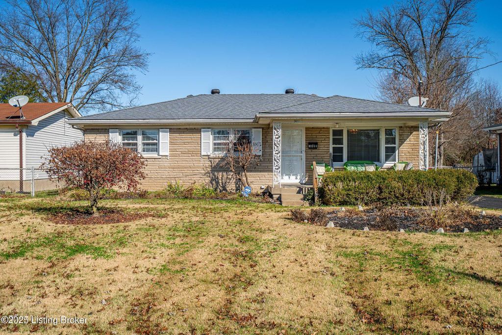 Photo of 3411 Tuba Dr, Louisville, KY 40216 (MLS # 1704377)