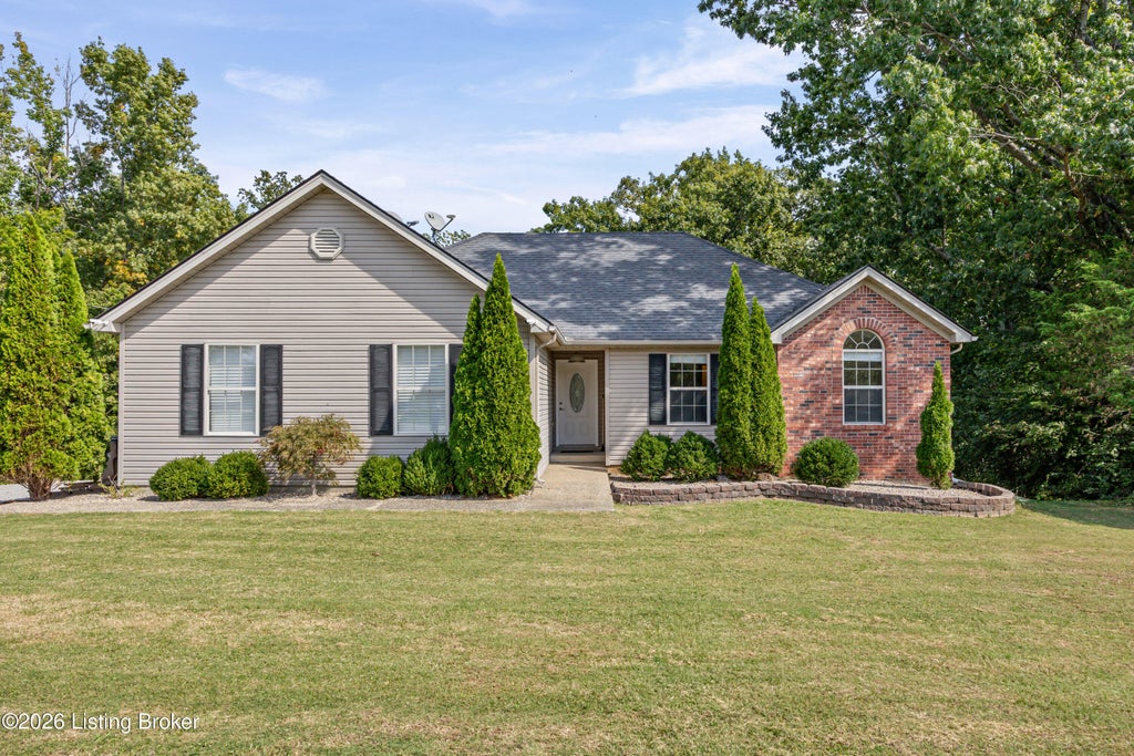 Photo of 53 Turkey Run Ct, Taylorsville, KY 40071 (MLS # 1731127)