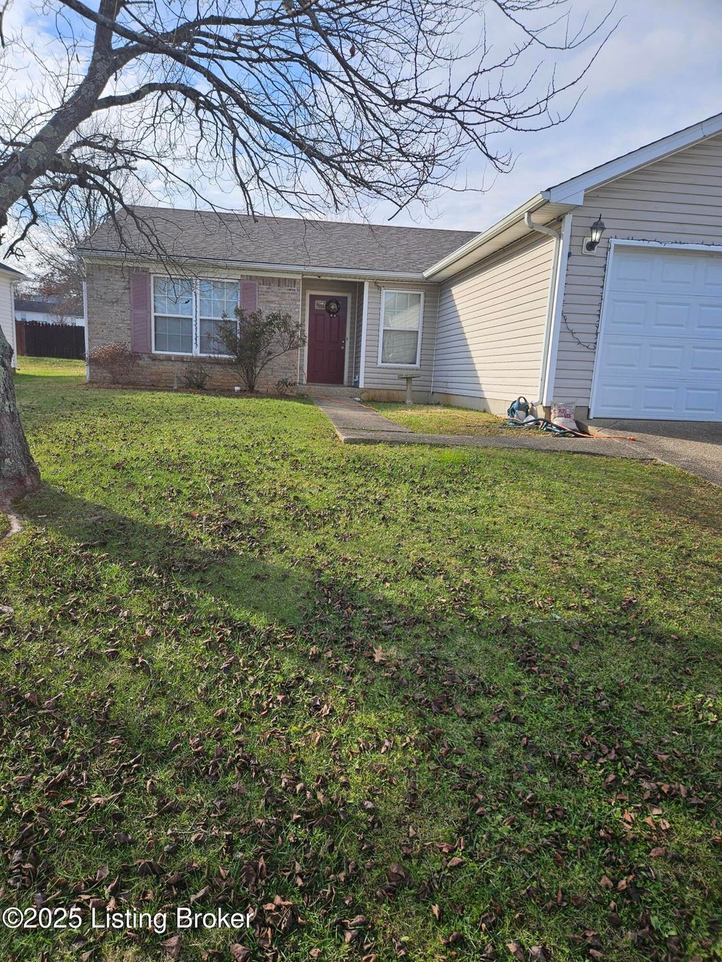 Photo of 1205 Cedar Springs Pkwy, La Grange, KY 40031 (MLS # 1704462)