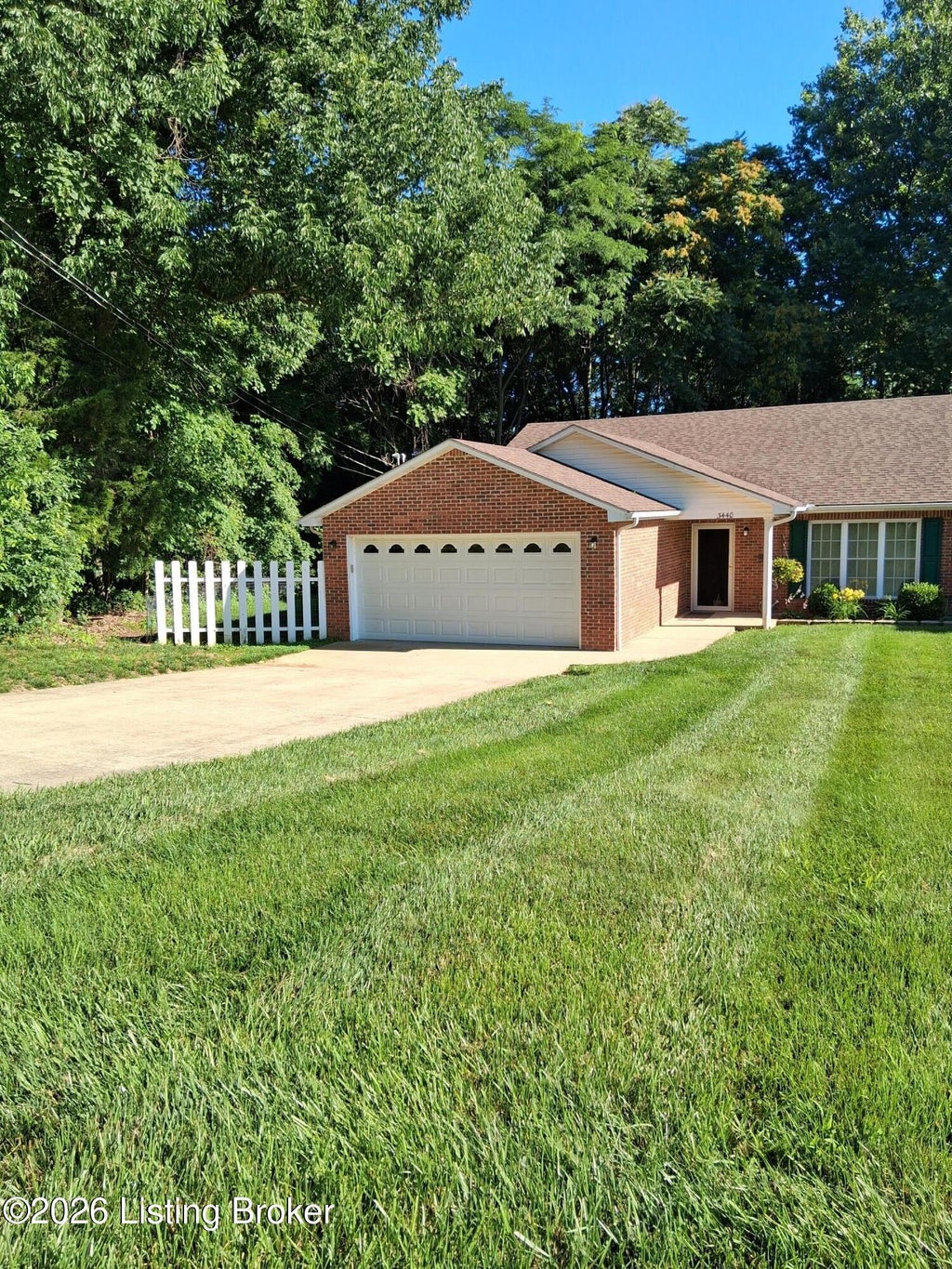 Photo of 3440 Doe Valley Pkwy, Brandenburg, KY 40108 (MLS # 1723189)