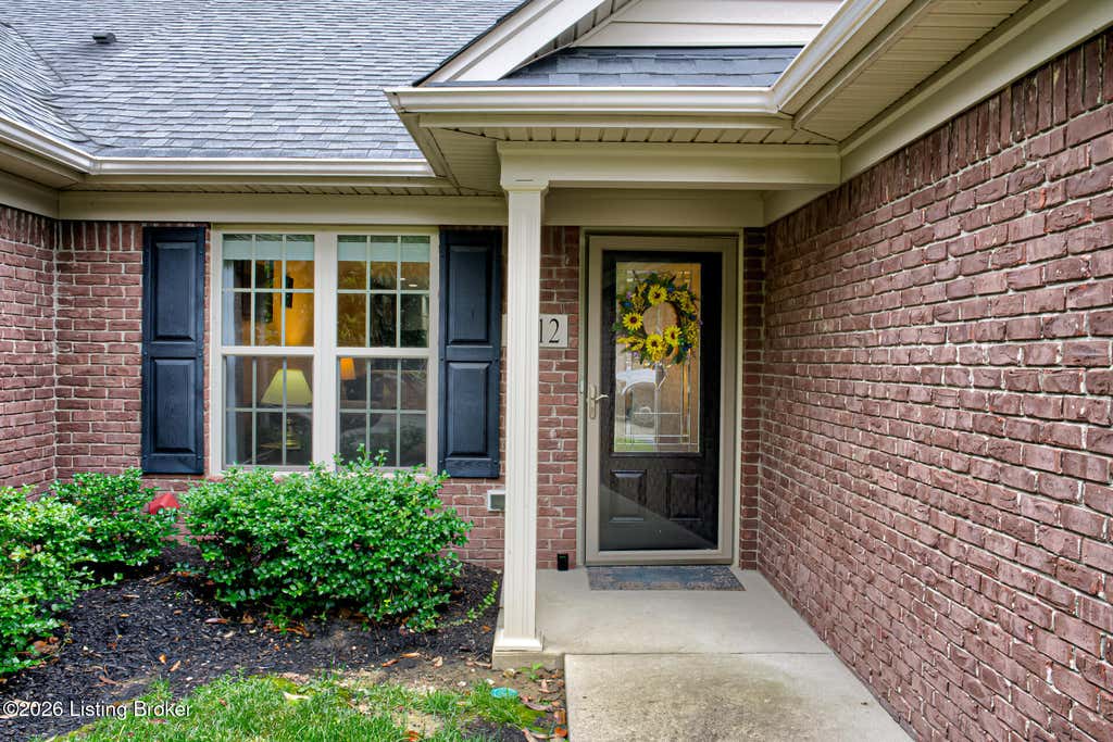 Photo of 6712 Renate Rd, Louisville, KY 40291 (MLS # 1721739)