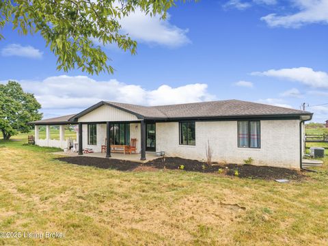 Photo of 1423 Sullivan Ln, Bardstown, KY 40004 (MLS # 1705737)