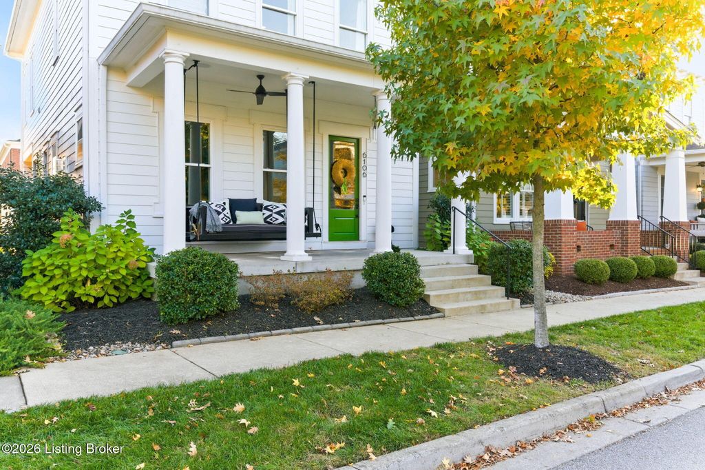 Photo of 6106 Mistflower Cir, Prospect, KY 40059 (MLS # 1710591)