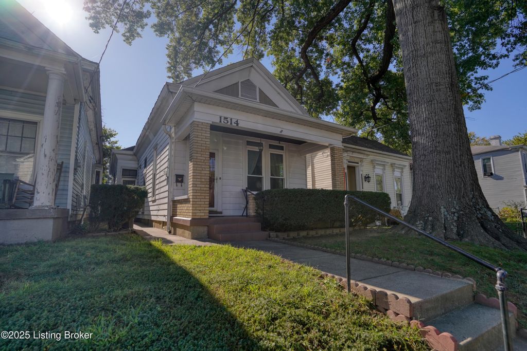 Photo of 1514 Rufer Ave, Louisville, KY 40204 (MLS # 1704351)