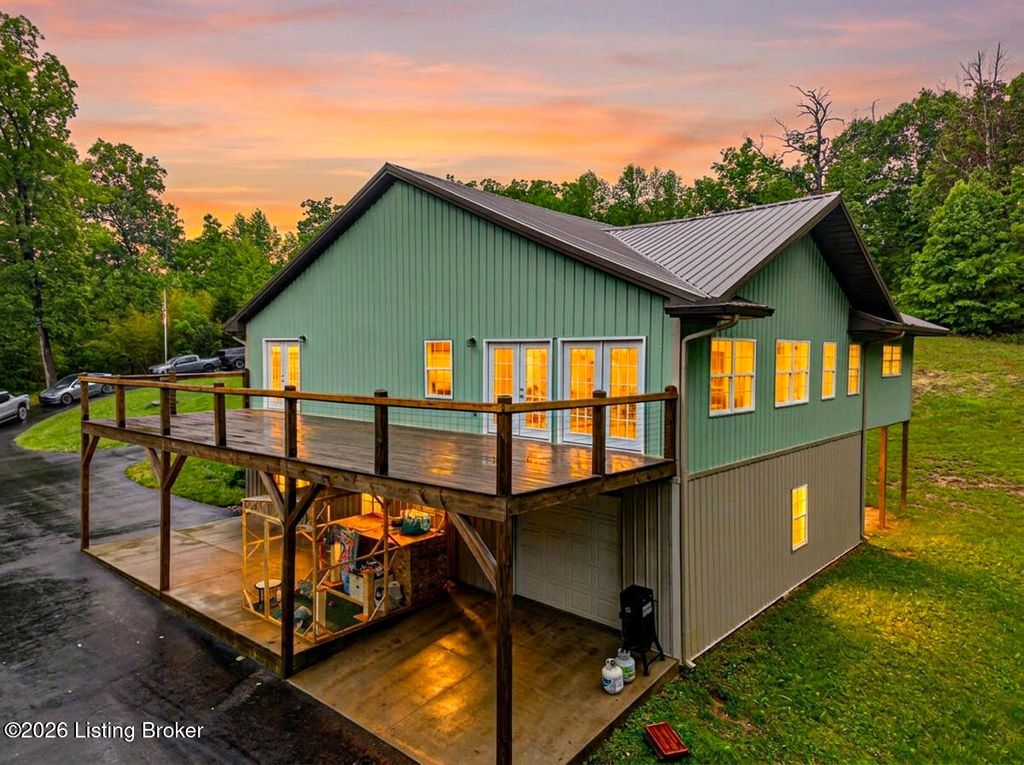 Photo of 343 Pipeline Rd, Elizabethtown, KY 42701 (MLS # 1716299)