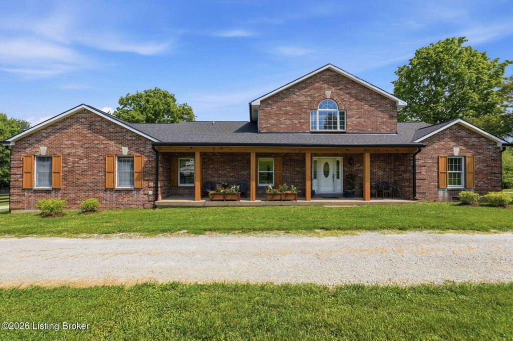 Photo of 1701 Acorn Ln, La Grange, KY 40031 (MLS # 1715970)