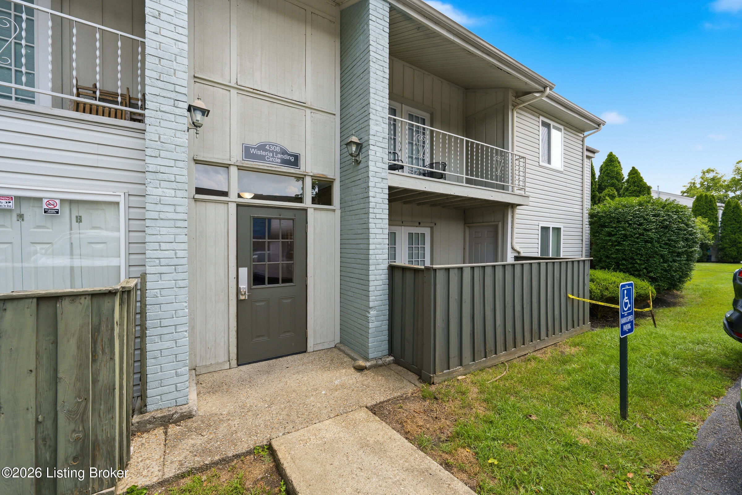 Photo 1 of 15 — 4308 Wisteria Landing Cir 102, Louisville, KY 40218