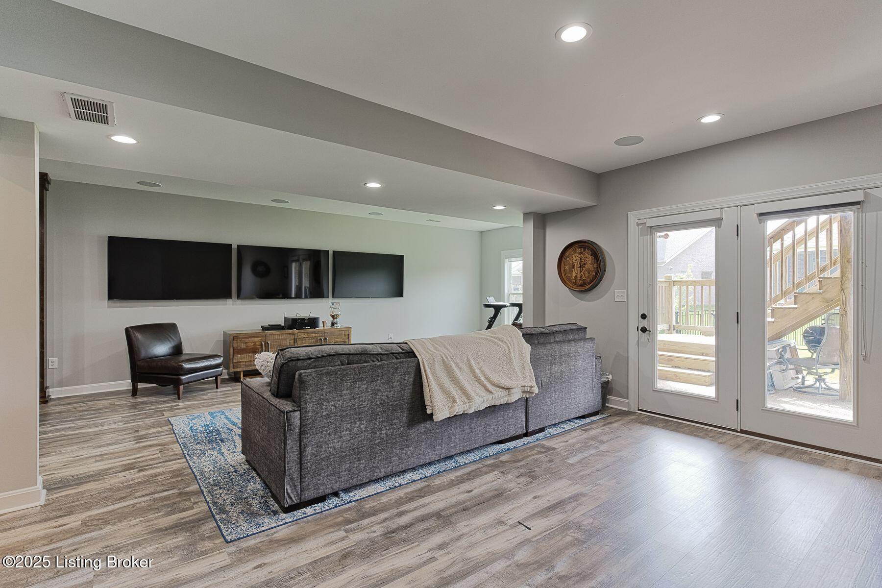 1206 Helm Place Ln, Louisville, Kentucky image 34