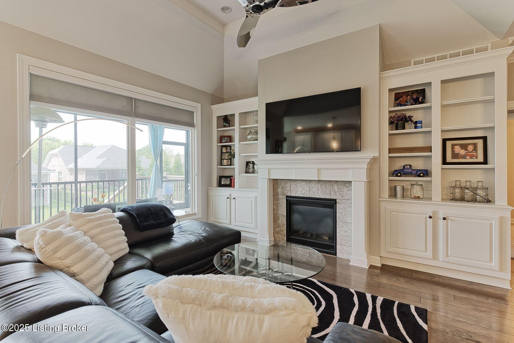 1206 Helm Place Ln, Louisville, Kentucky image 17