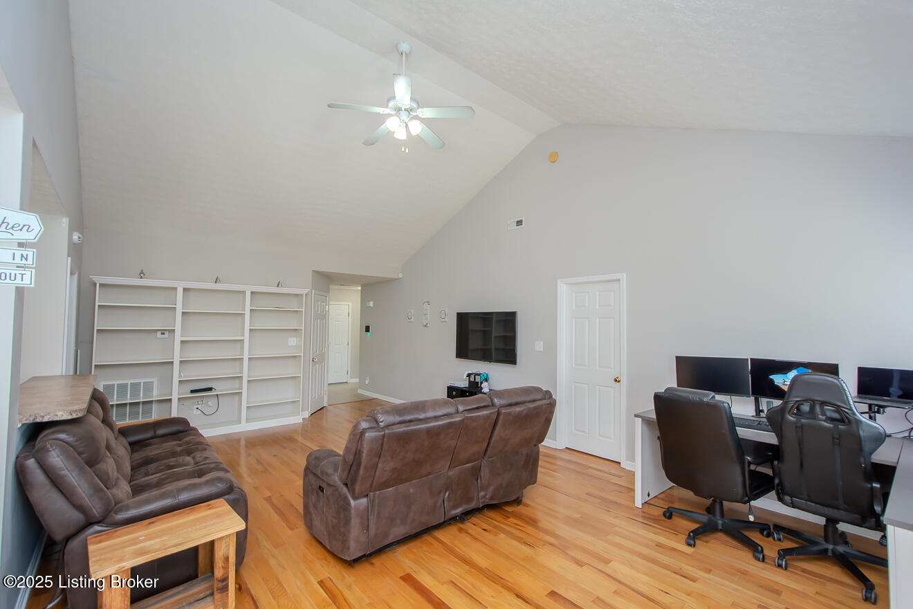 89 N Country Dr, Shelbyville, Kentucky image 6
